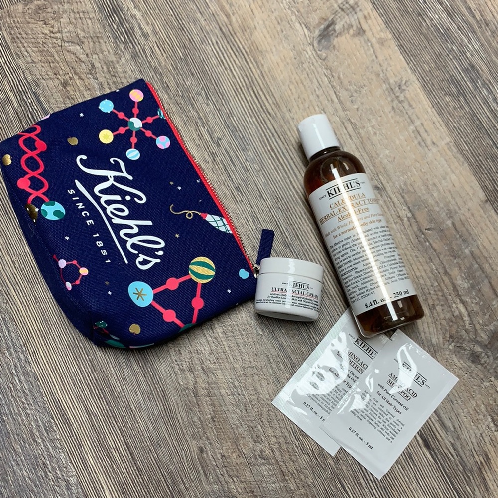 KIEHL’S gift set